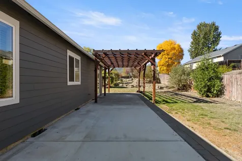 135 Othello Avenue Roseburg OR 97471
