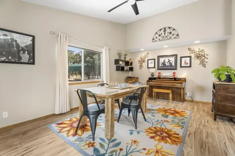 5745 NW Zamia Avenue Redmond OR 97756