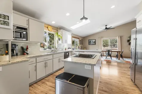 5745 NW Zamia Avenue Redmond OR 97756
