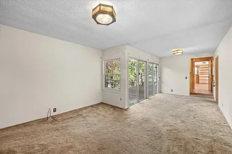 334 NW Scenic Drive Grants Pass OR 97526