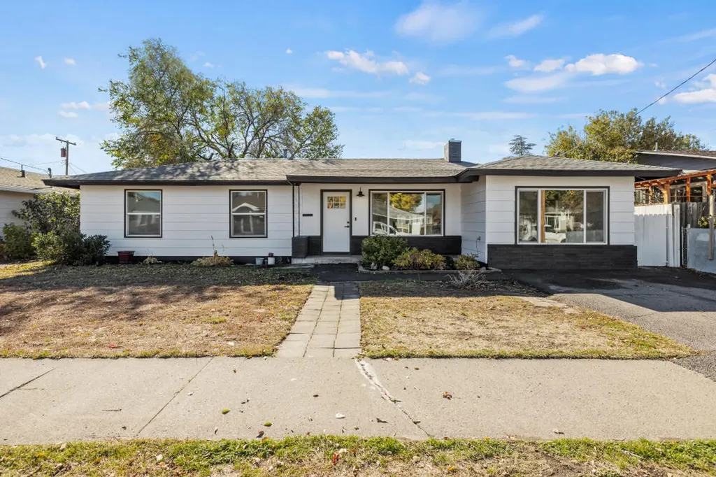 2528 Radcliffe Avenue Klamath Falls OR 97601