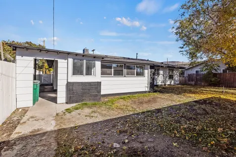 2528 Radcliffe Avenue Klamath Falls OR 97601