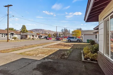 2528 Radcliffe Avenue Klamath Falls OR 97601