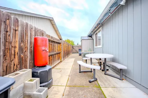 921 Pittview Avenue Central Point OR 97502