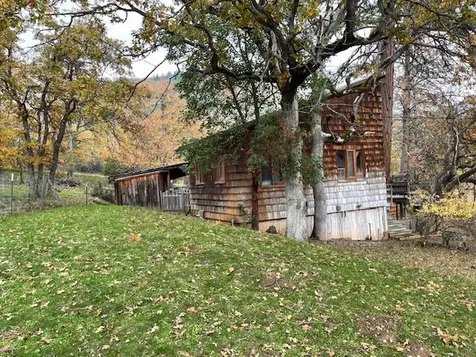 812 Humbug Creek Road Applegate OR 97530