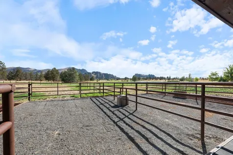 431 NE Good Pasture Loop Terrebonne OR 97760