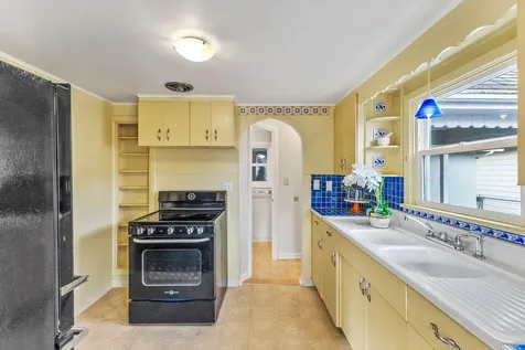 1605 Cottage Street NE Salem OR 97301