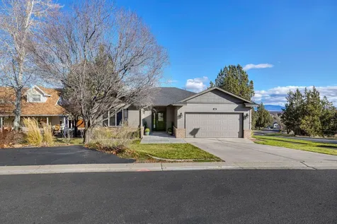2446 SW 35th Drive Redmond OR 97756