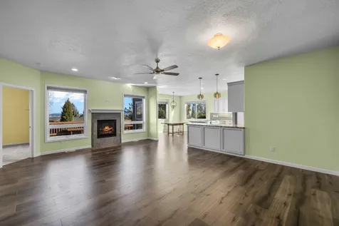 2446 SW 35th Drive Redmond OR 97756