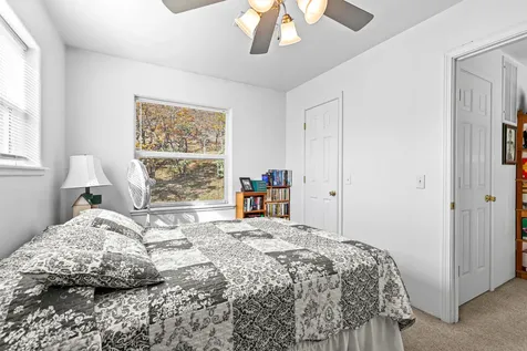 5977 Dark Hollow Road Medford OR 97501