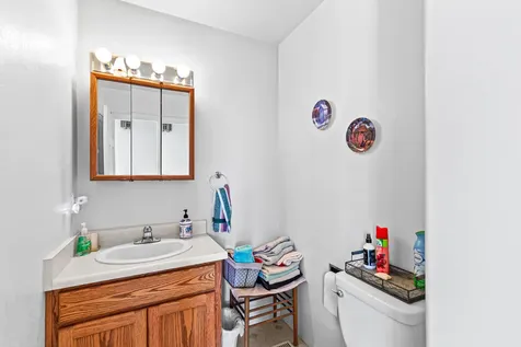 5977 Dark Hollow Road Medford OR 97501