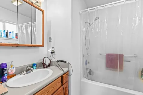 5977 Dark Hollow Road Medford OR 97501