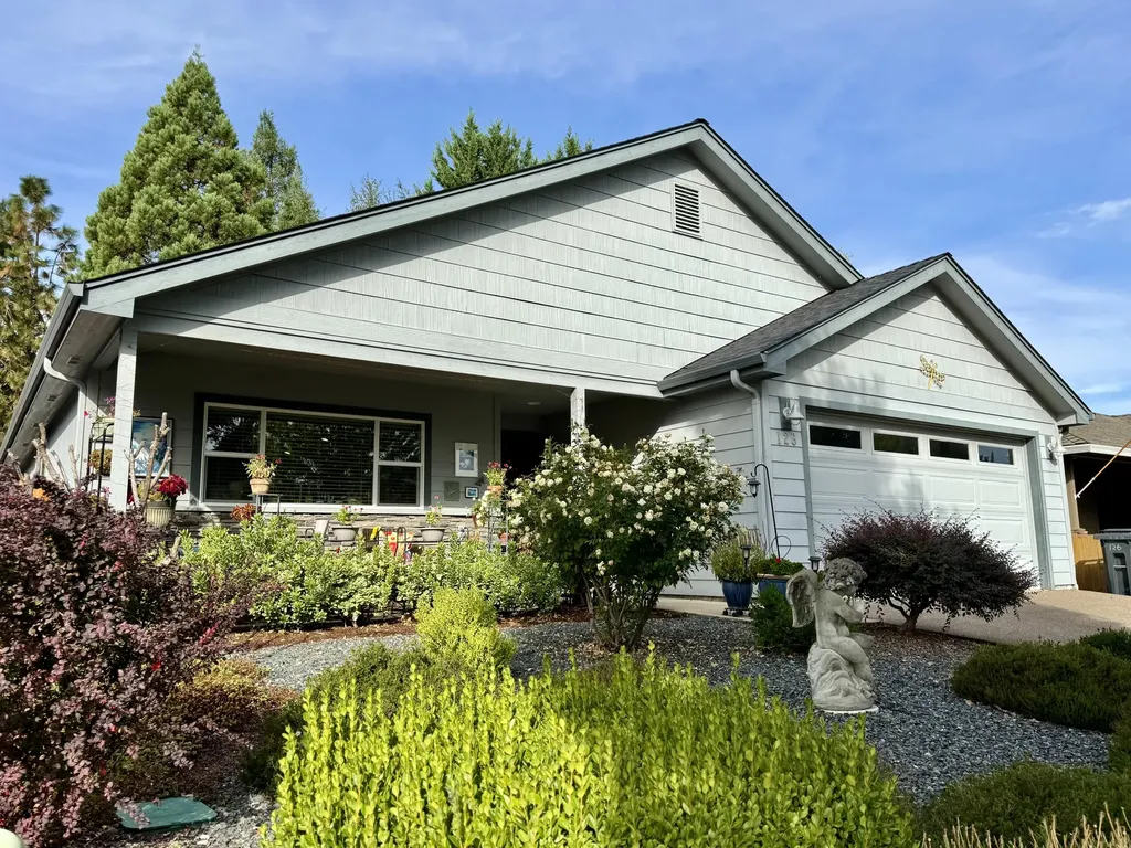 126 SW Vicki Lane Grants Pass OR 97526