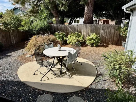 126 SW Vicki Lane Grants Pass OR 97526