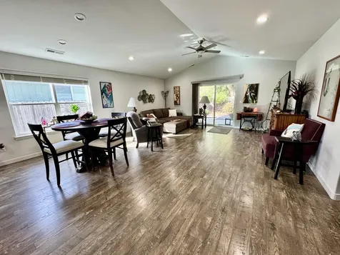 126 SW Vicki Lane Grants Pass OR 97526