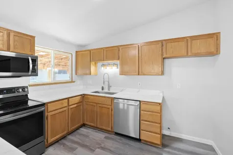 15711 Deedon Road La Pine OR 97739