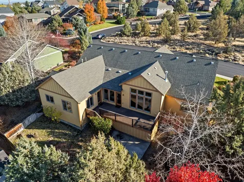 4129 SW Majestic Avenue Redmond OR 97756