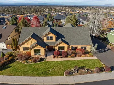 4129 SW Majestic Avenue Redmond OR 97756