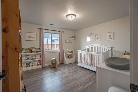 712 Nottingham Terrace Eagle Point OR 97524