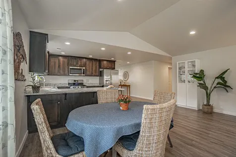 712 Nottingham Terrace Eagle Point OR 97524