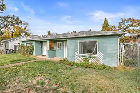 1048 W 13th Street Medford OR 97501