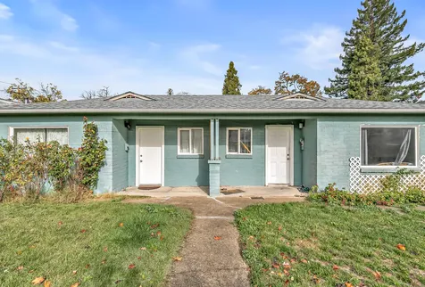 1048 W 13th Street Medford OR 97501