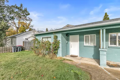 1048 W 13th Street Medford OR 97501