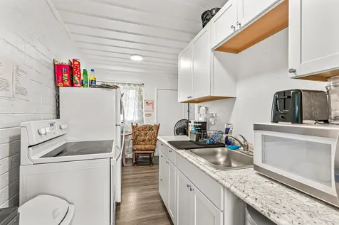 1048 W 13th Street Medford OR 97501