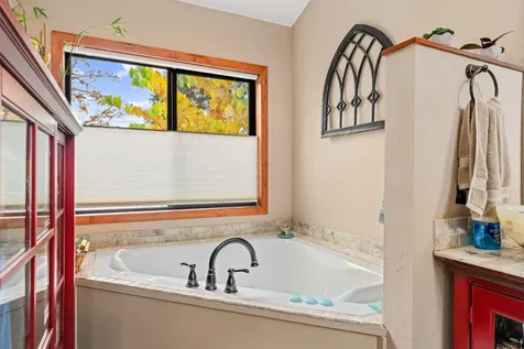 1710 NE Sunset Lane Grants Pass OR 97526