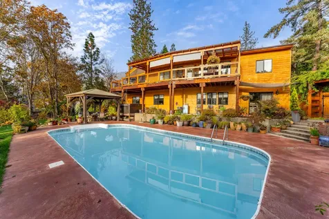1710 NE Sunset Lane Grants Pass OR 97526