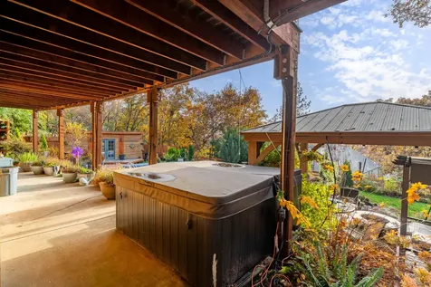 1710 NE Sunset Lane Grants Pass OR 97526