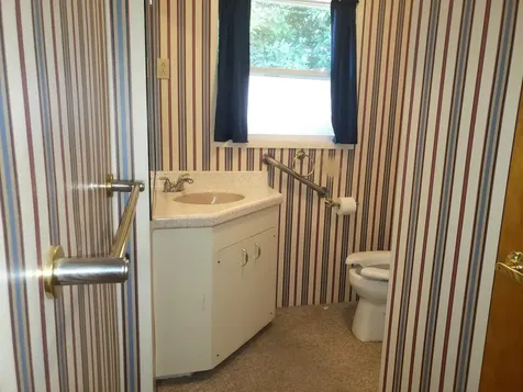 511 NW Woodson Drive Grants Pass OR 97526