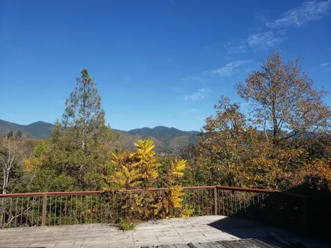 511 NW Woodson Drive Grants Pass OR 97526