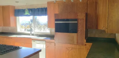 511 NW Woodson Drive Grants Pass OR 97526