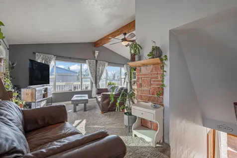 499 SE 8th Street Madras OR 97741