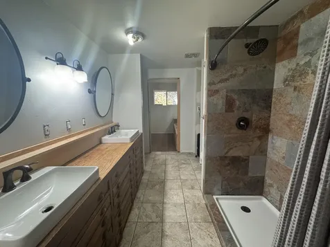 22820 Bear Creek Road Bend OR 97701