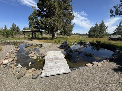 22820 Bear Creek Road Bend OR 97701