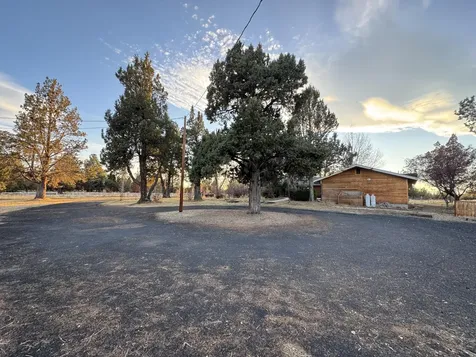22820 Bear Creek Road Bend OR 97701
