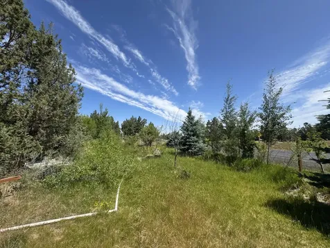 22820 Bear Creek Road Bend OR 97701