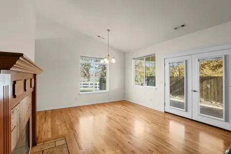 6400 Rogue River Drive Shady Cove OR 97539