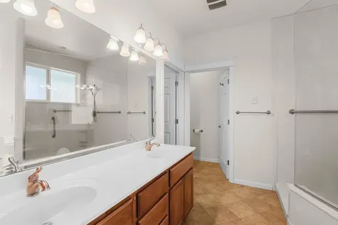 6400 Rogue River Drive Shady Cove OR 97539