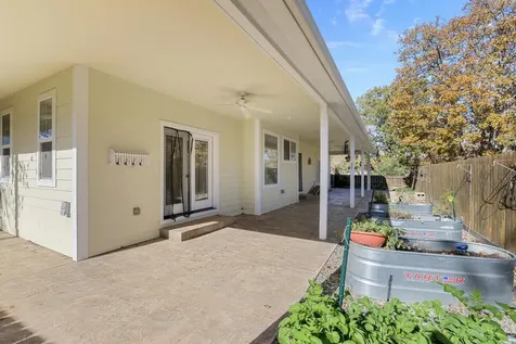 6400 Rogue River Drive Shady Cove OR 97539