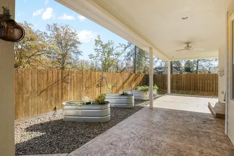 6400 Rogue River Drive Shady Cove OR 97539
