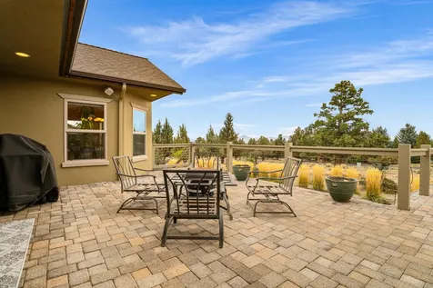 179 Highland Meadow Loop Redmond OR 97756