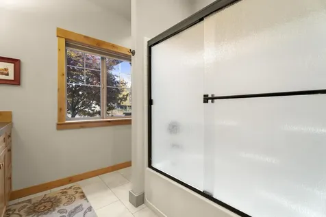 179 Highland Meadow Loop Redmond OR 97756