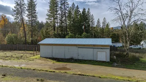 212 Martin Road Cave Junction OR 97523