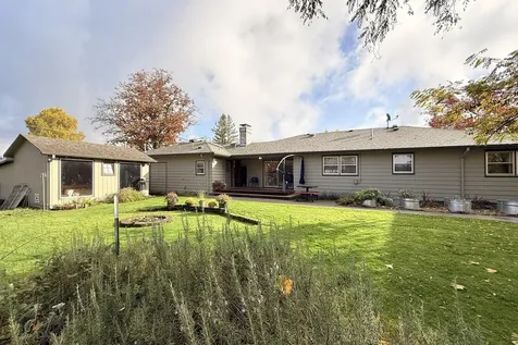 571 NW Wade Street NW Estacada OR 97023