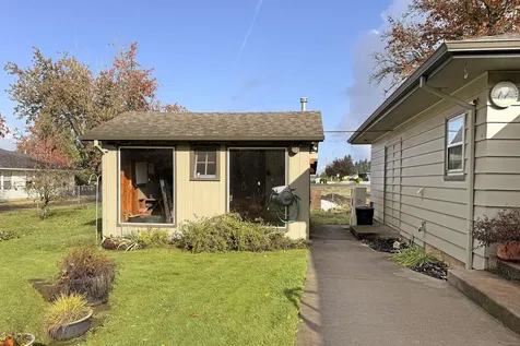 571 NW Wade Street NW Estacada OR 97023