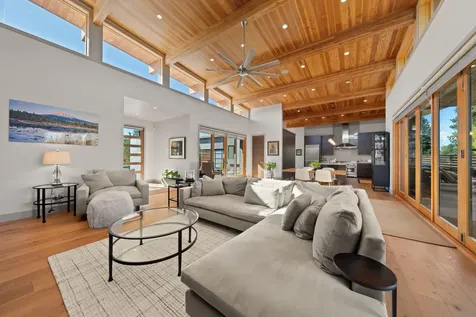 61612 Hosmer Lake Drive Bend OR 97702
