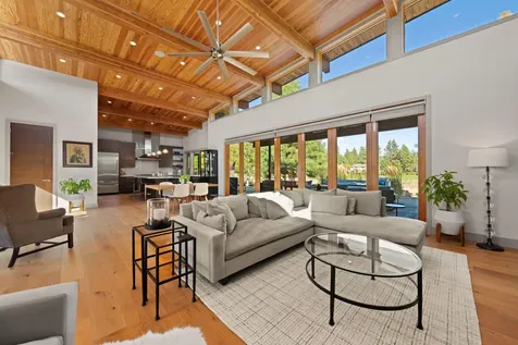 61612 Hosmer Lake Drive Bend OR 97702